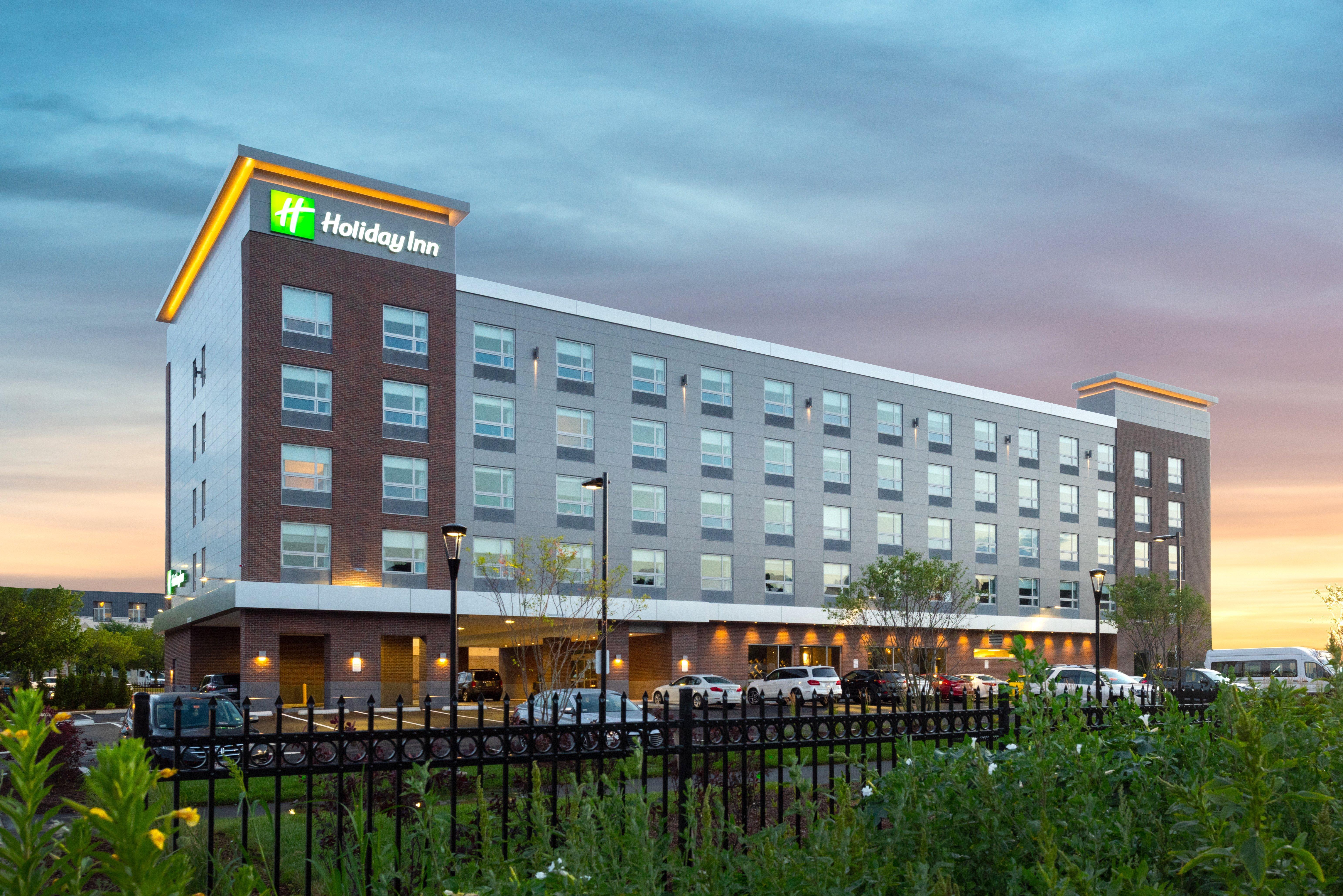 Holiday Inn Boston Logan Airport - Chelsea By Ihg Bagian luar foto
