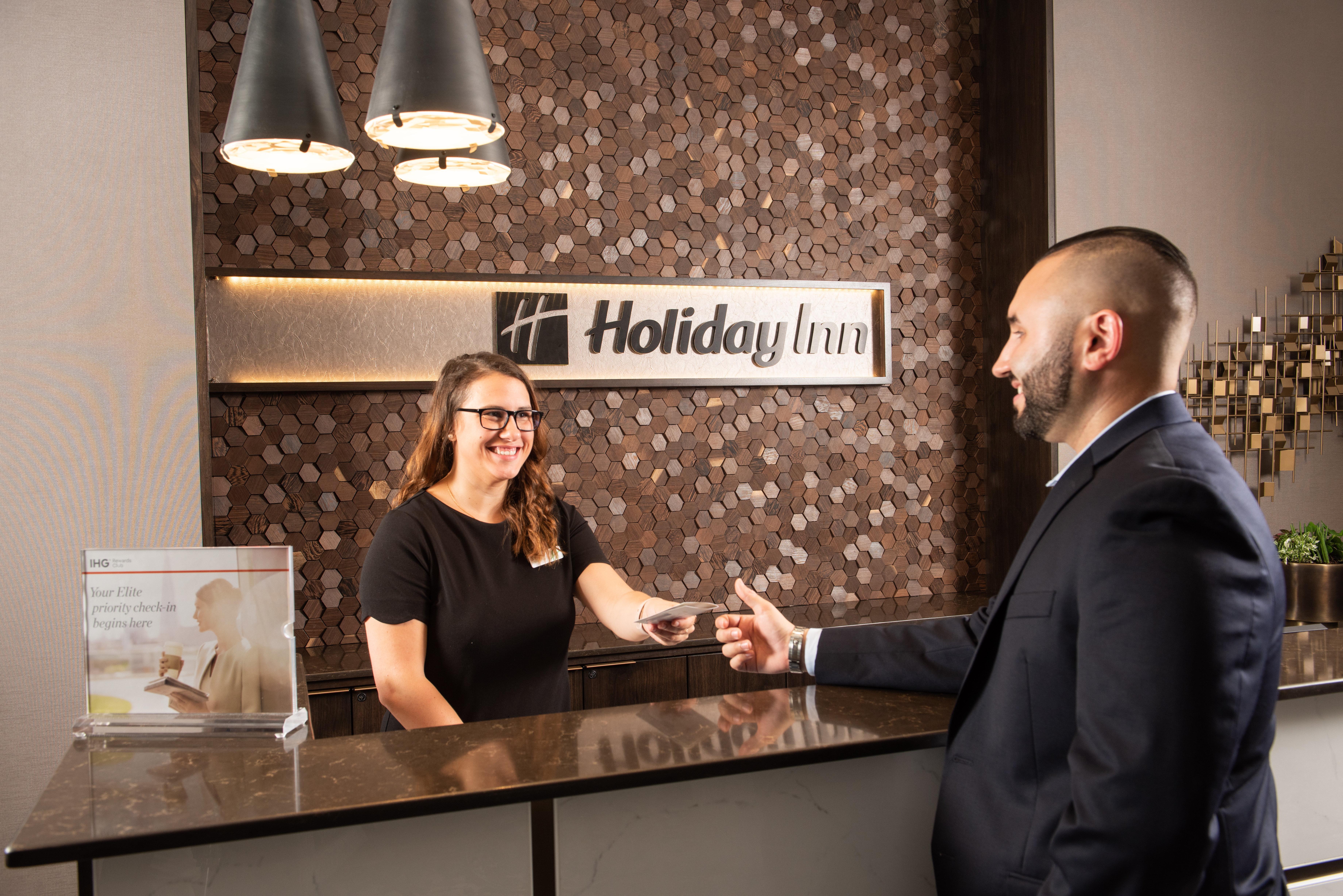 Holiday Inn Boston Logan Airport - Chelsea By Ihg Bagian luar foto