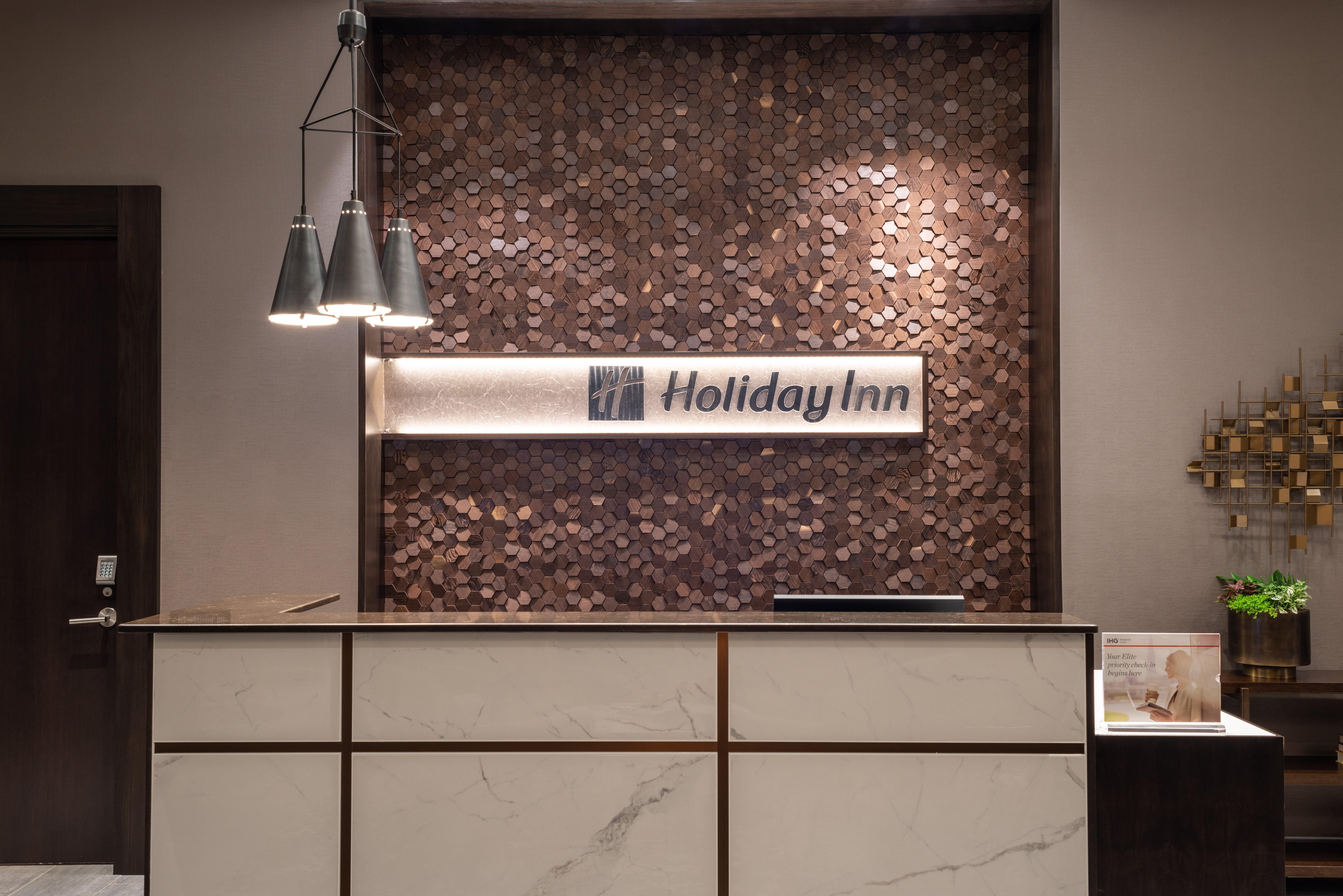 Holiday Inn Boston Logan Airport - Chelsea By Ihg Bagian luar foto