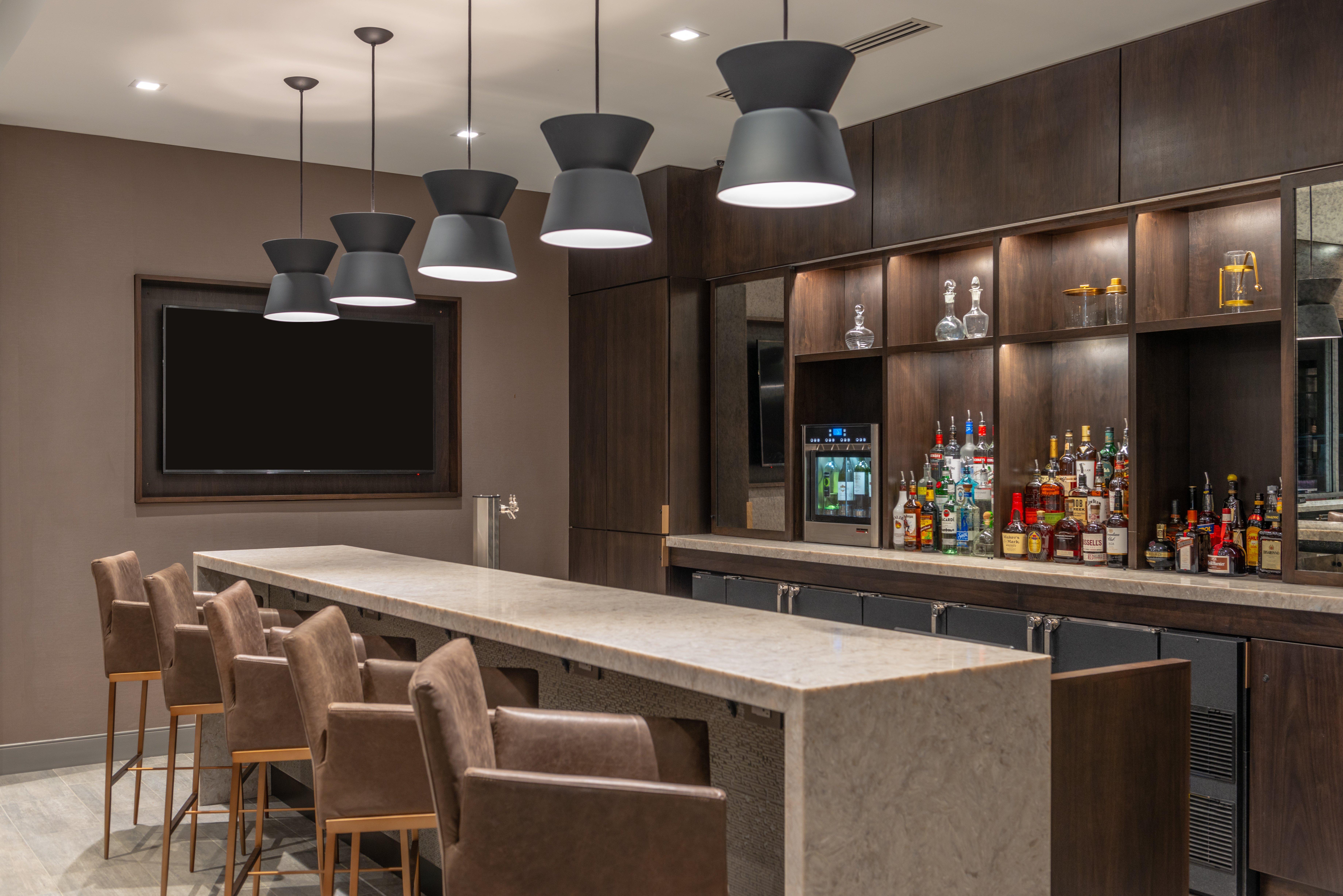 Holiday Inn Boston Logan Airport - Chelsea By Ihg Bagian luar foto