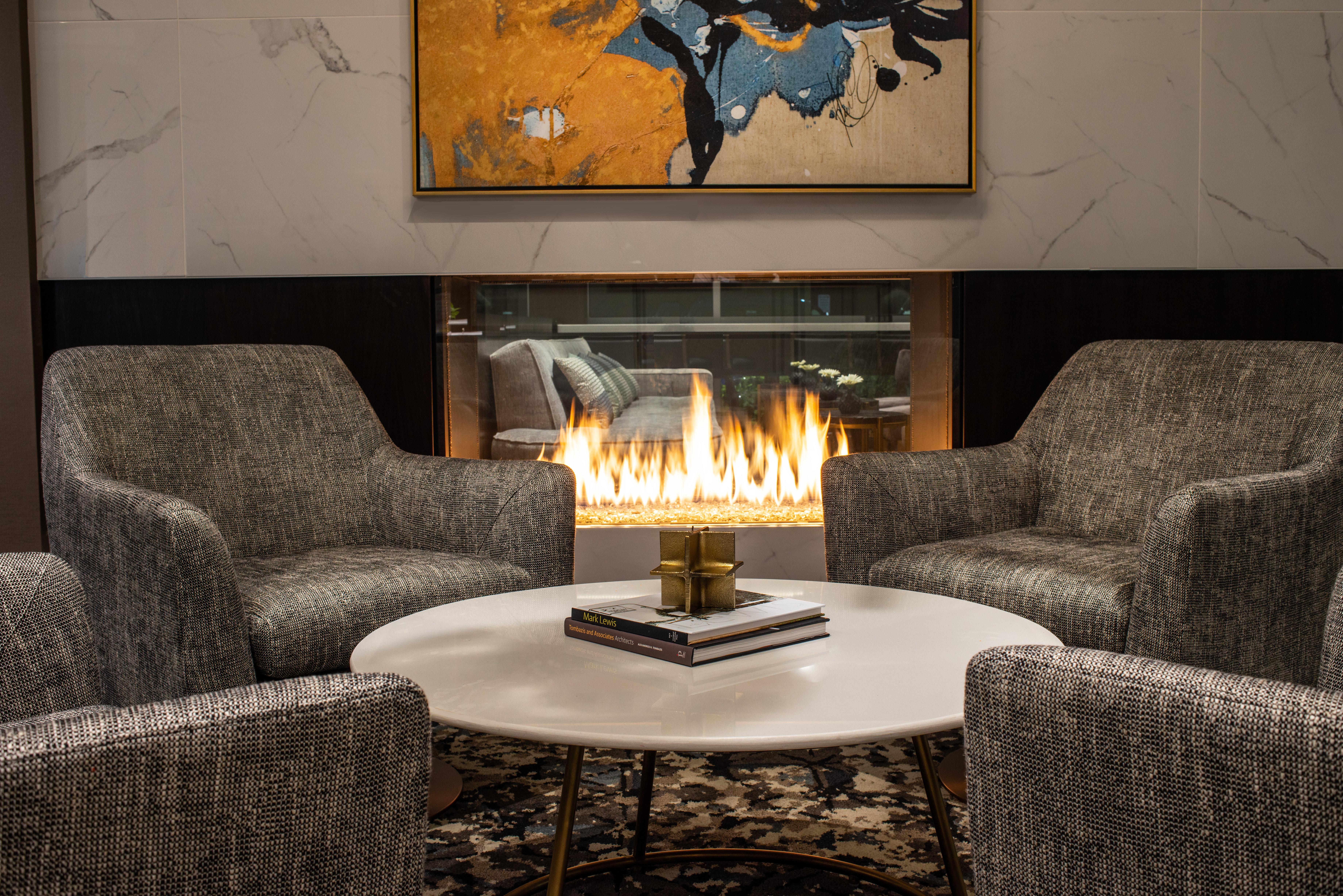 Holiday Inn Boston Logan Airport - Chelsea By Ihg Bagian luar foto